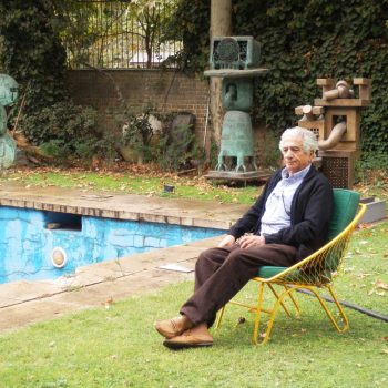 Parviz Tanavoli 350x350 - درباره هنرمند | پرویز تناولی |